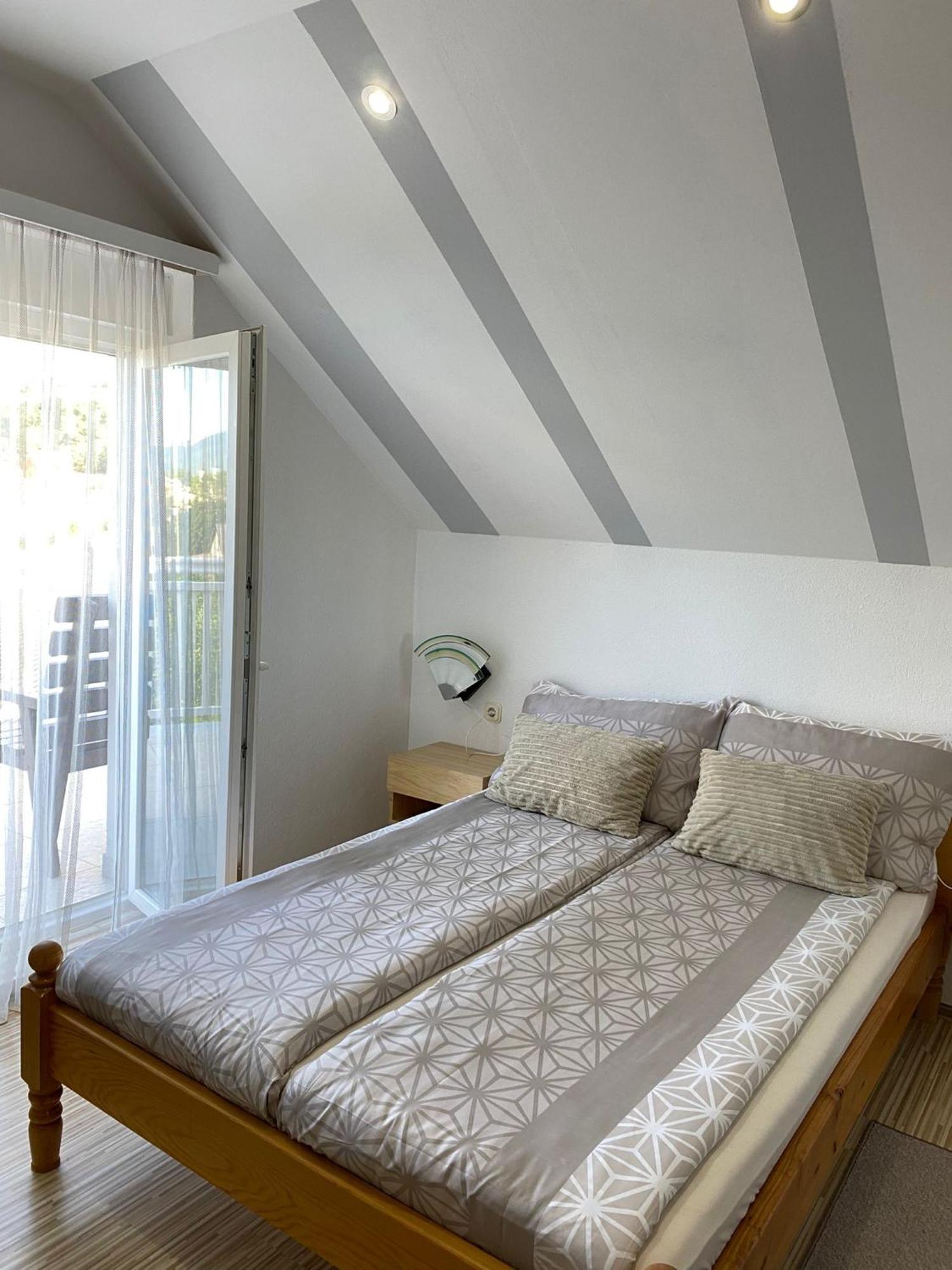 Rooms Josip Korenica Ngoại thất bức ảnh