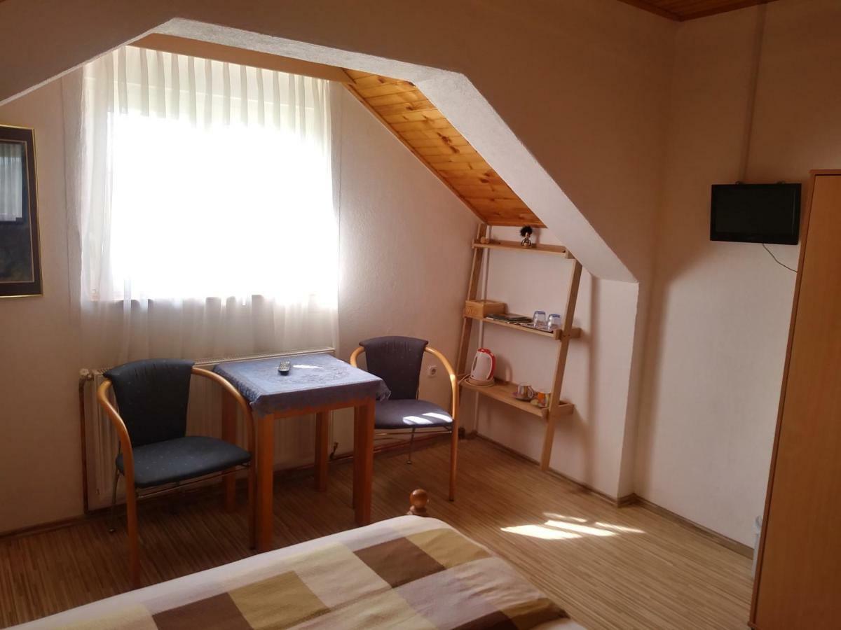 Rooms Josip Korenica Ngoại thất bức ảnh